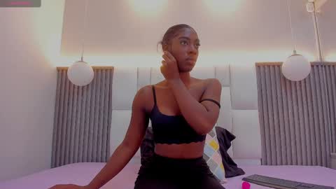 Snapshot of abigail_montoya chatting on September 25, 2025, 11:47 am Abigail online show from September 25, 2025, 11:47 am