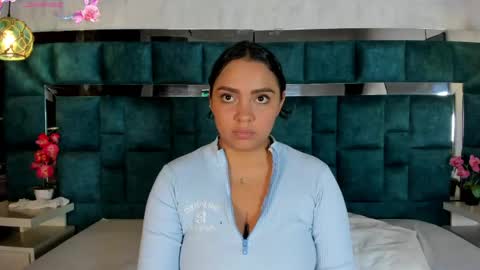 Snapshot of abril_gomez_11 chatting on May 6, 2026, 8:03 pm abril_gomez_11 online show from May 6, 2026, 8:03 pm