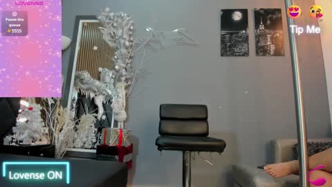 Abril  online show from January 3, 2025, 3:38 am