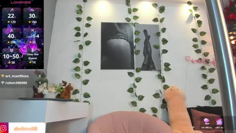 Abril  online show from January 13, 2025, 6:16 am