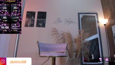 Abril  online show from February 25, 2025, 3:42 am