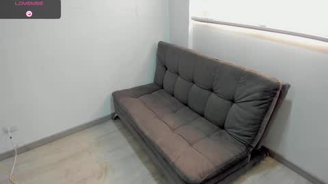 AbrilSonne online show from February 23, 2025, 7:17 pm