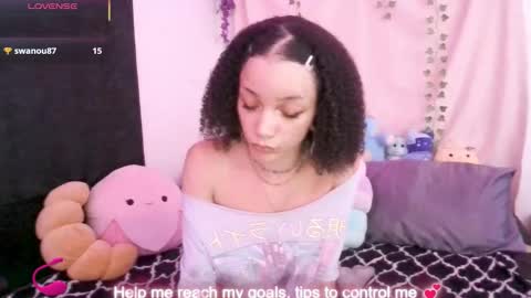 Peach online show from October 25, 2025, 4:42 am