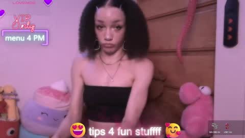 Peach online show from May 26, 2026, 3:02 am