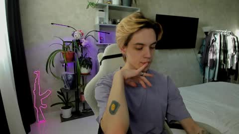 Nick online show from April 1, 2026, 1:23 pm