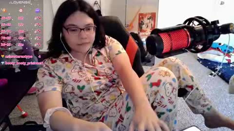 Snapshot of achubbygummy chatting on June 13, 2026, 10:08 pm AChubbyGummy online show from June 13, 2026, 10:08 pm