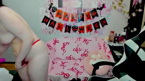 Snapshot of acid_kate chatting on October 21, 2025, 12:22 am Kate online show from October 21, 2025, 12:22 am
