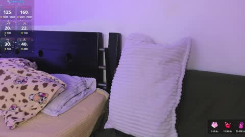 centric independent model   online show from March 31, 2026, 1:22 pm