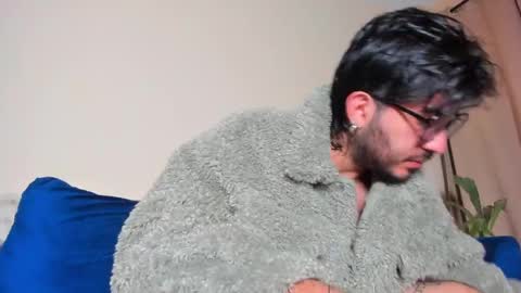 R. online show from January 10, 2025, 9:44 am