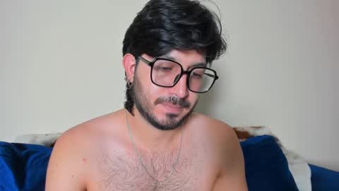 R. online show from January 15, 2025, 6:51 pm