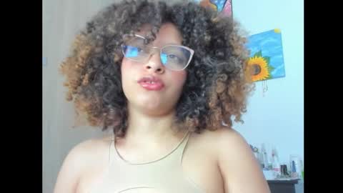 Snapshot of ada_gales_ chatting on September 24, 2025, 4:38 am Isa online show from September 24, 2025, 4:38 am