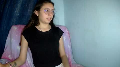 Ada naugthy28 online show from November 13, 2025, 2:49 pm