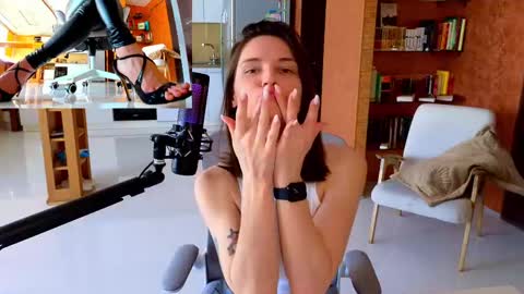 Ada   online show from March 1, 2025, 9:07 am