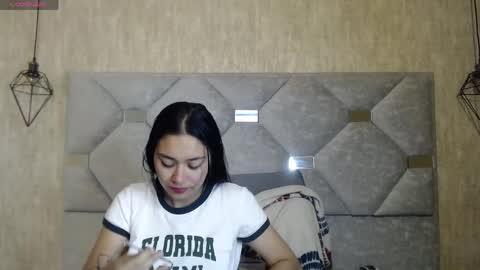 Snapshot of adaira31 chatting on April 26, 2026, 12:25 pm Adaira online show from April 26, 2026, 12:25 pm