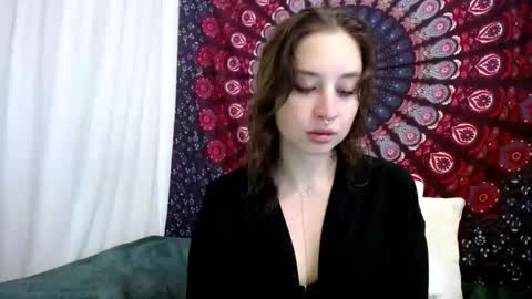 Adalyn online show from December 5, 2025, 7:39 am