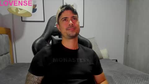 adam clarke online show from September 25, 2025, 5:44 am