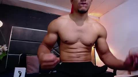 Snapshot of adam_fit19cm chatting on October 18, 2025, 1:56 pm adam_fit19cm online show from October 18, 2025, 1:56 pm