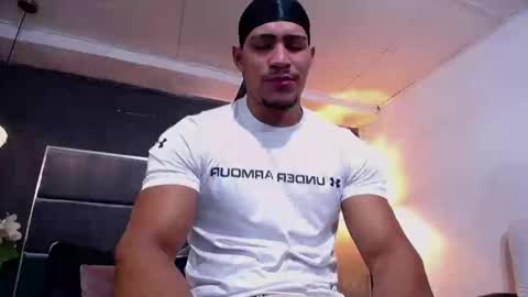 Snapshot of adam_fit19cm chatting on October 20, 2025, 1:55 pm adam_fit19cm online show from October 20, 2025, 1:55 pm