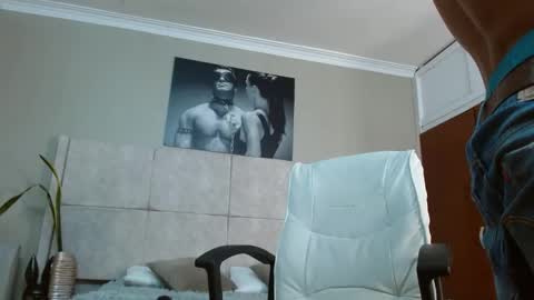 adam_piarse online show from September 18, 2025, 3:52 am