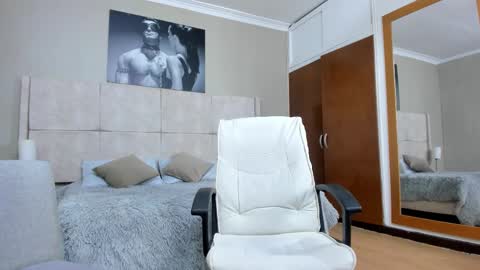 adam_piarse online show from October 14, 2025, 12:50 pm