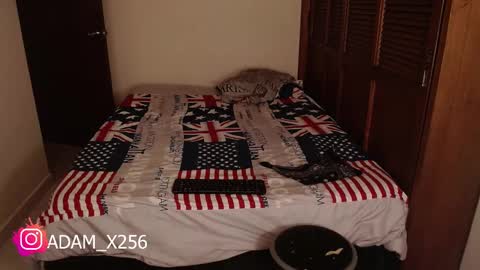 instagram  adam x256 online show from January 10, 2025, 8:48 pm