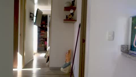 eva online show from September 9, 2025, 1:21 pm