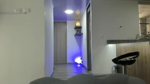 eva online show from April 27, 2026, 4:05 pm