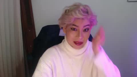 Snapshot of adan_romanoff chatting on January 6, 2026, 7:12 am adan_romanoff online show from January 6, 2026, 7:12 am