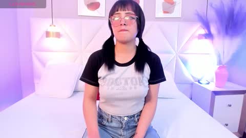 adara_carter_ online show from September 23, 2025, 6:05 am