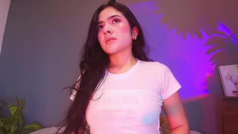 Snapshot of adara_johnson_ chatting on April 15, 2026, 11:50 am Adara Johnson online show from April 15, 2026, 11:50 am