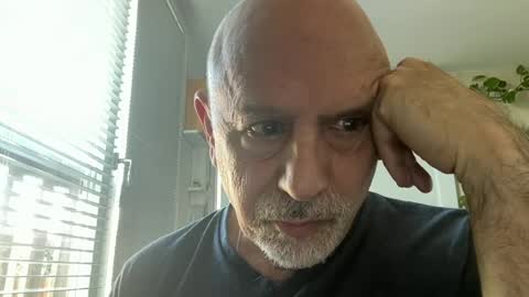 add_me_2 online show from July 1, 2026, 6:37 am