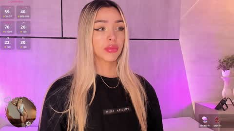 A D D I S O N  online show from January 3, 2025, 7:50 pm