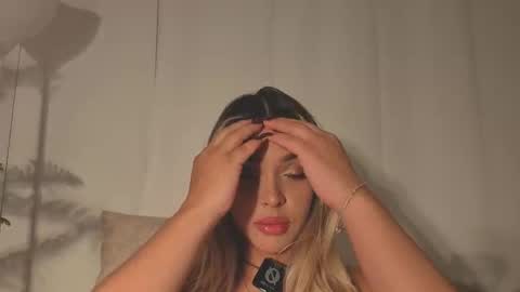 A D D I S O N  online show from October 3, 2025, 11:13 pm