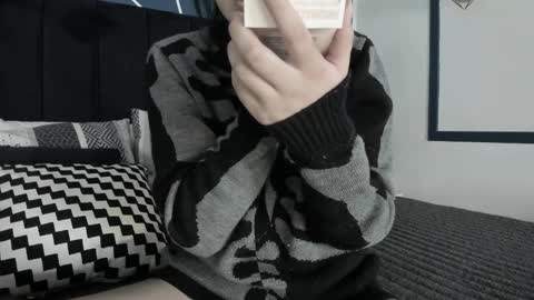 Ade  online show from February 13, 2025, 7:52 pm