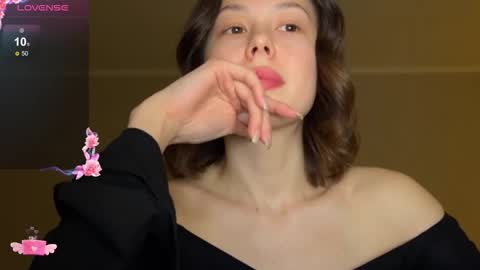 Snapshot of adel_evans chatting on March 16, 2026, 10:03 pm Adele online show from March 16, 2026, 10:03 pm