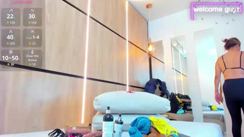 adela chase online show from September 9, 2025, 3:06 am