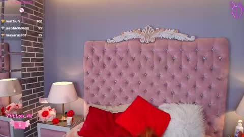 Adelaine online show from February 20, 2025, 2:46 pm