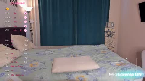 adele_adam online show from June 19, 2026, 2:05 am