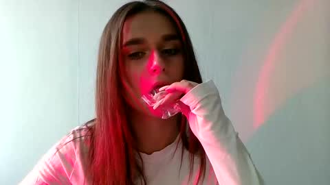 Adele Amore online show from February 6, 2025, 1:21 pm