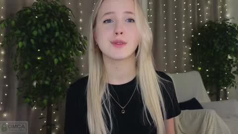 Adele online show from February 2, 2025, 12:30 am