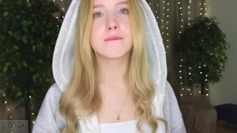 Adele online show from February 27, 2025, 9:25 pm