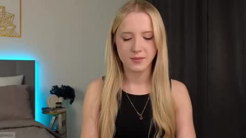 Adele online show from November 26, 2025, 10:11 pm