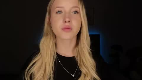 Adele online show from April 2, 2026, 8:06 pm