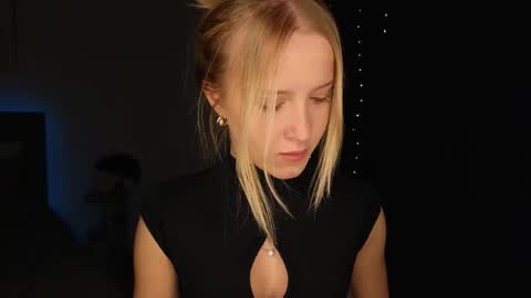 Adele online show from April 18, 2026, 9:04 pm