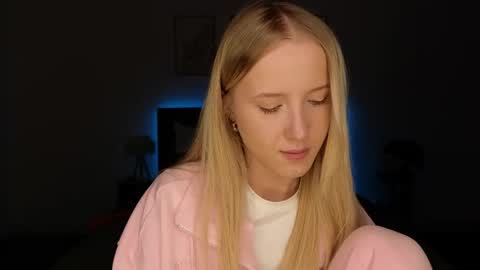 Adele online show from April 24, 2026, 9:39 pm