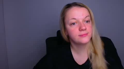 Adele online show from November 22, 2025, 12:37 pm