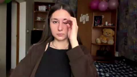 Poly online show from March 6, 2026, 9:06 am