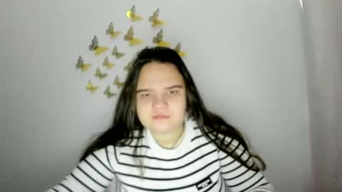 adelecruzz online show from February 5, 2025, 1:22 pm