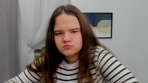 adelecruzz online show from February 7, 2025, 8:11 am