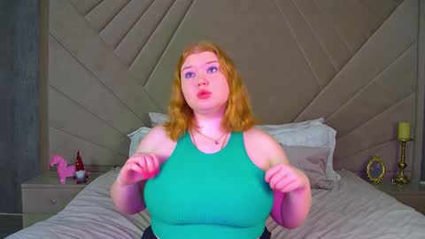 adelemoor online show from February 7, 2025, 5:40 pm